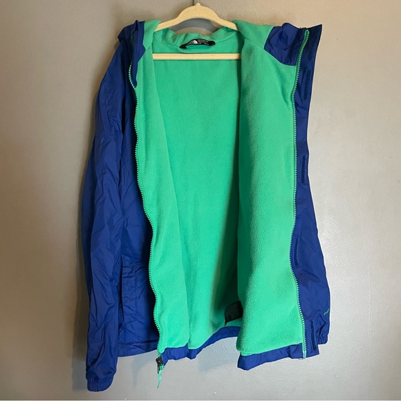 North Face DryVent Jacket - Picture 5 of 7